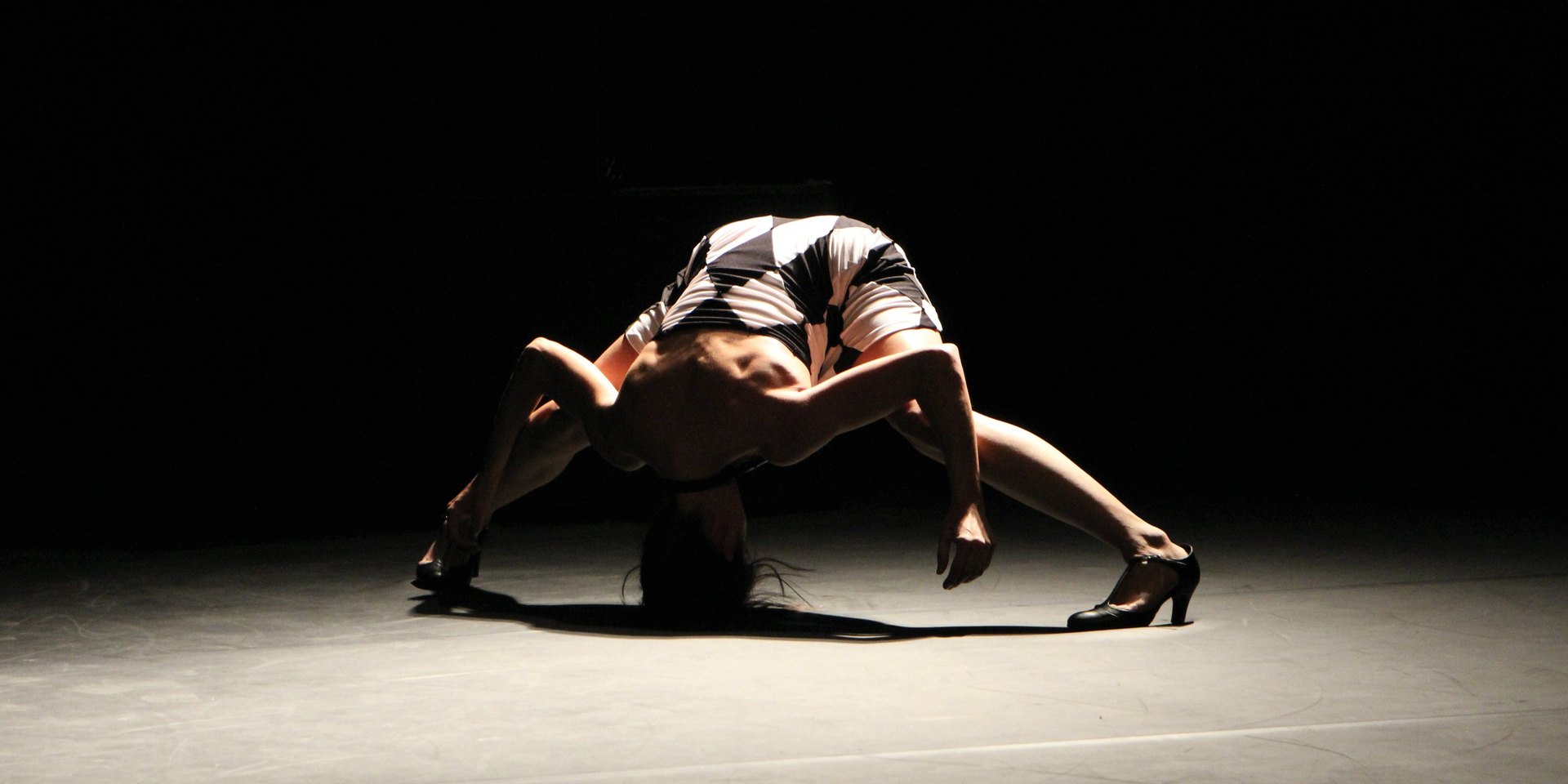 RIDI ! PAGLIACCIO ! - Compagnie pm – Choregraphe Philippe Menard – Danse Contemporaine Paris - pm Compagny – Choreographer Philippe Menard – Contemporary Dance Paris