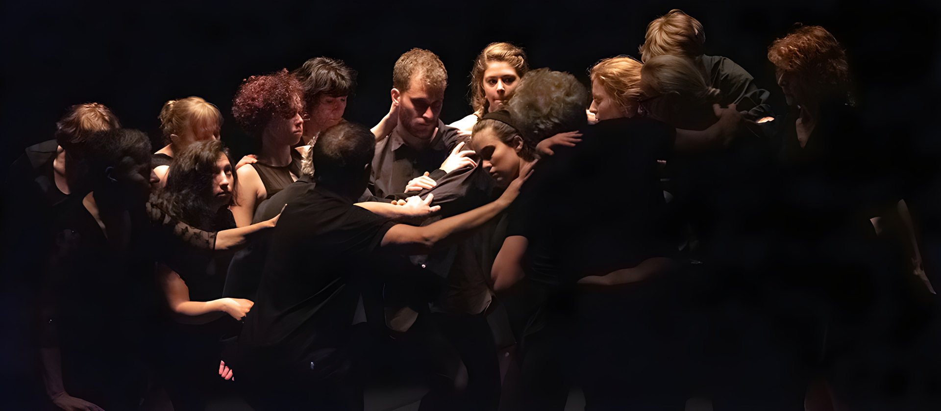 LET'S DANCE IN HERISSON - Compagnie pm – Choregraphe Philippe Menard – Danse Contemporaine Paris - pm Compagny – Choreographer Philippe Menard – Contemporary Dance Paris