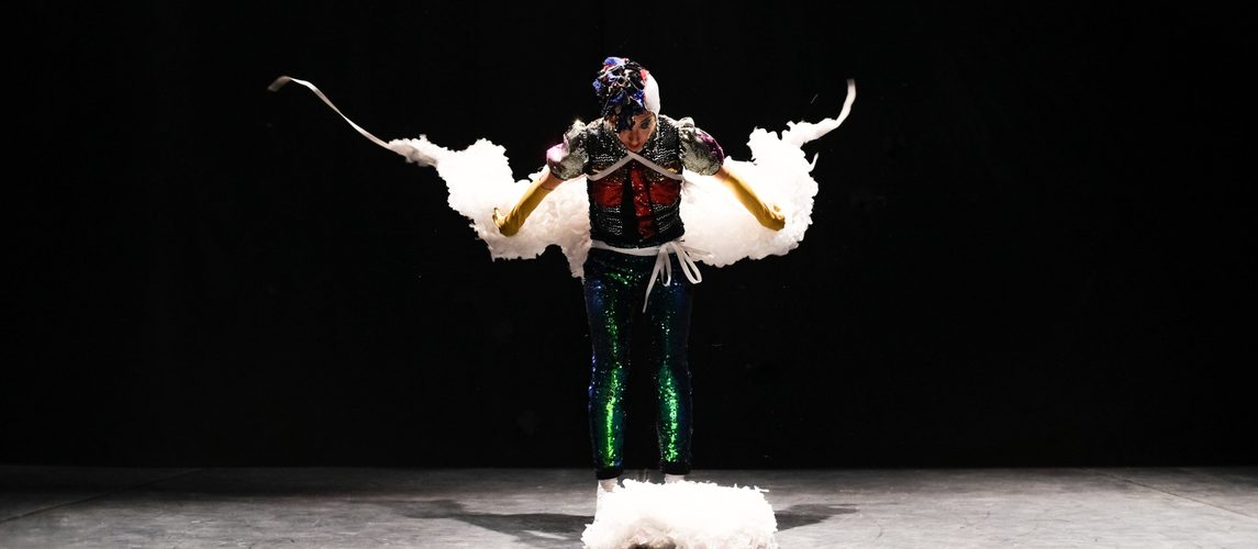Grotesque - Compagnie pm – Choregraphe Philippe Menard – Danse Contemporaine Paris - pm Compagny – Choreographer Philippe Menard – Contemporary Dance Paris